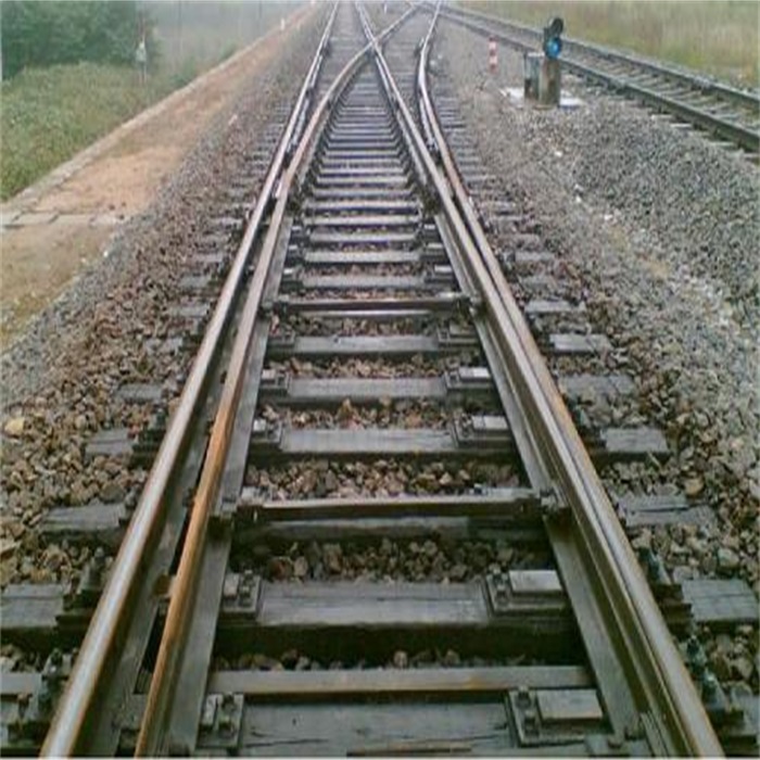 青海铁路道岔